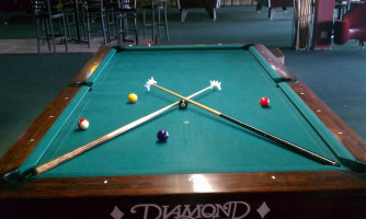 Hammerhead's Billiards Pub inside