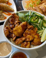 Mama Fu's Asian House food