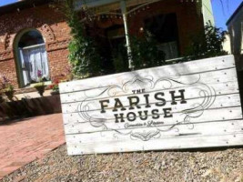 The Farish House outside