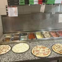Pizza Dinapoli food