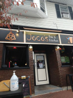 Jocos Kitchen outside