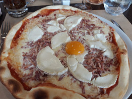 Pizzéria La Bufflonne inside