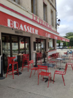 Café Le Français inside