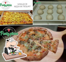 Party Pizza Di Michele Lazzarini food