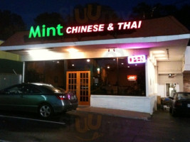 Mint Chinese And Thai Cuisine outside