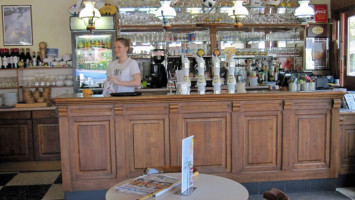 La Taverne Villageoise inside