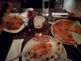 Pizzeria Abruzzese Di Candeloro Antonella E Ciro food