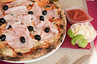 Rosmarino Pizzeria Enogastronomica food