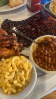 County Grill Smokehouse food