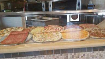 Tony Roni's Pizza food