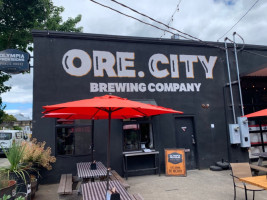 Oregon City Brewing Company outside