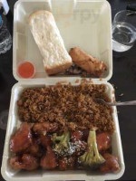 Mui's Chinese Food Carry Out food