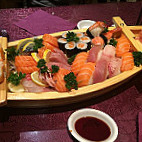 Ye Sushi food
