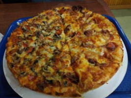 Veria Pizza food