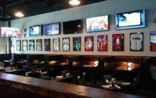 Tapps Sports Grill inside