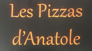 Les Pizzas D'anatole food