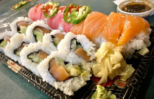 Kiki Sushi food