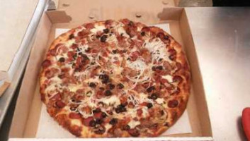 Vince's Pizza Plus food