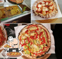 Gelateria E Pizzeria Pinocchio Di Michelotti Mario E C food