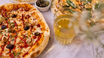 La Pizza De Nico Fonderies food