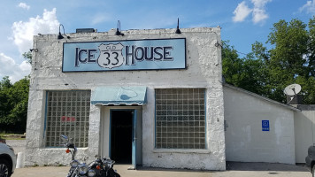 Old 33 Icehouse outside
