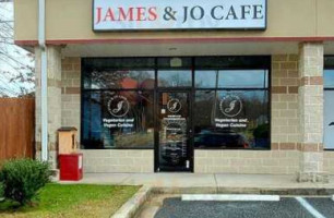 James Jo Cafe food