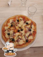 Pizza Delle Borgate Casa Del Tegamino food