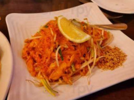 Praya Thai Dining food