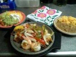 Reyna's Mexican food