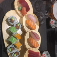 Sushi Wafu food