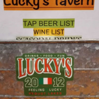 Lucky's Tavern food
