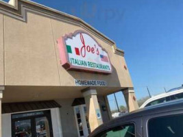 Joe's Italian Grill outside