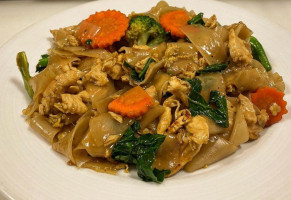 Thai Esan Noodle House food