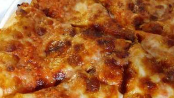 Paul Revere Pizza House food