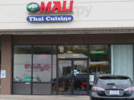 Mali Thai Cafe outside