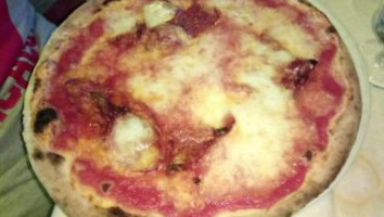 Pizzeria Pietrabianca food