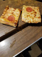 Jeano's Pizzeria food