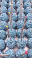 Candy's Cake Pops food