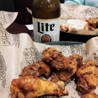 Dick's Wings And Grill Fernandina food
