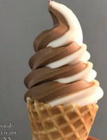 Natural's Ice Cream Yogurt Smoothie (located Inside Cnn Center) food