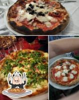 L'aurora Pizzeria food