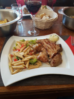 La Sarre Dine food