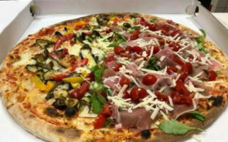 Pizzeria Tandem Di Acampora Giuseppe E Schiavinato Riccardo food