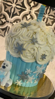 Sweet Taz Cupcakery Llc food