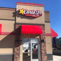 Carl's Jr. outside