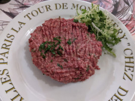 La Tour de Montlhéry – Chez Denise food