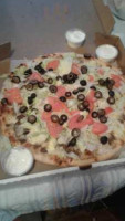 Snickers Pizza Shop Eveleth food