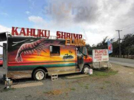 Fumi's Kahuku Shrimp Truck outside