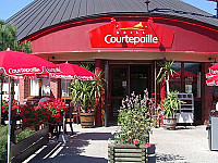 Grill Courtepaille outside