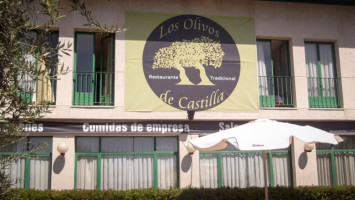 Los Olivos De Castilla food